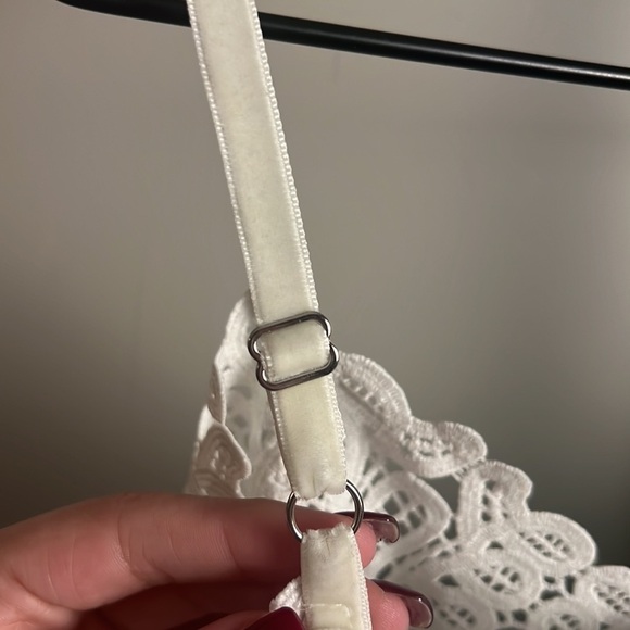 Disney Princess Floral Lace Dress Size Medium Disney Bounding - Picture 4 of 8